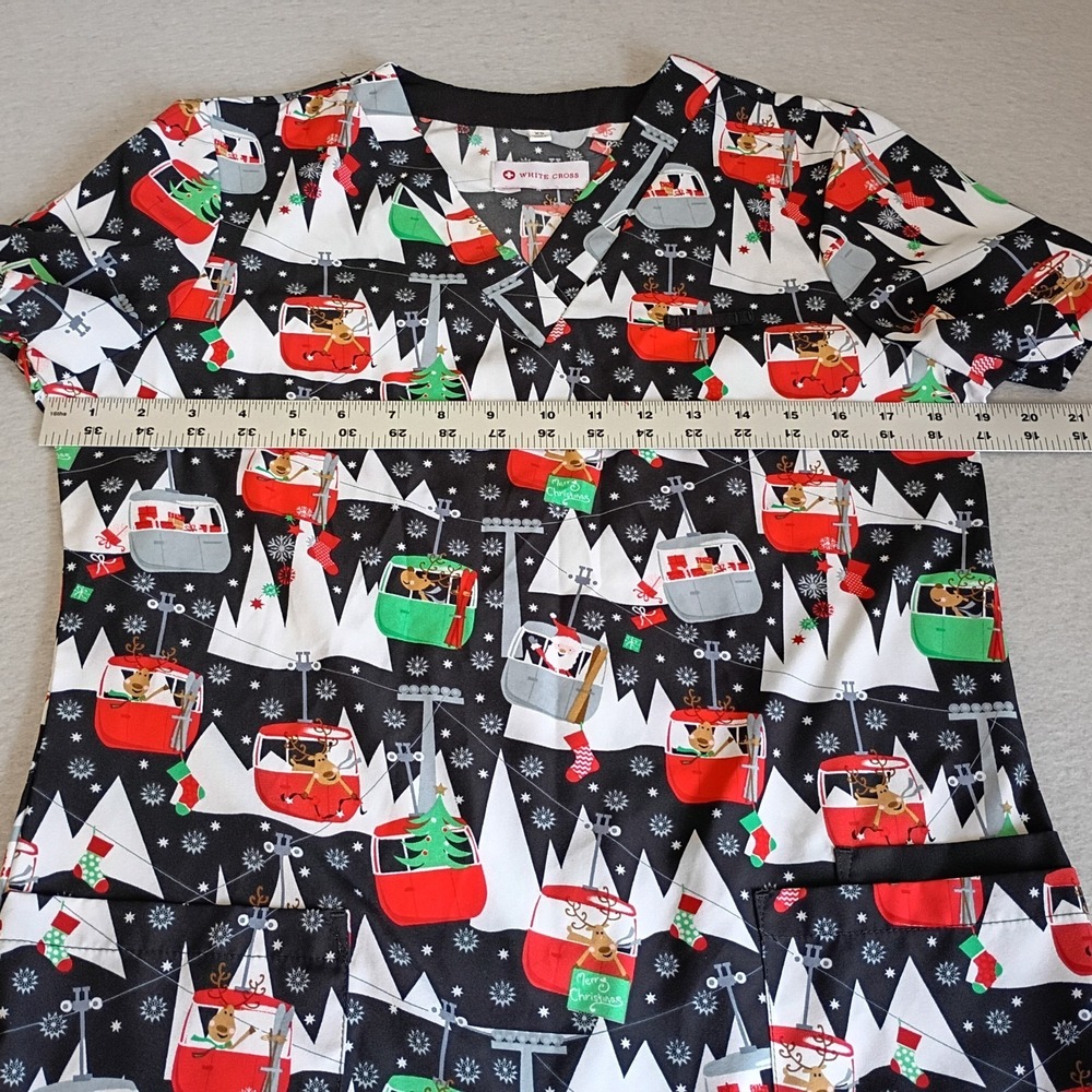 White Cross Medical Scrub Top Women's Size XS Christmas Cartoon Reindeer Holiday - Picture 4 of 10